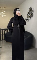 Taş Detaylı Siyah Elbise