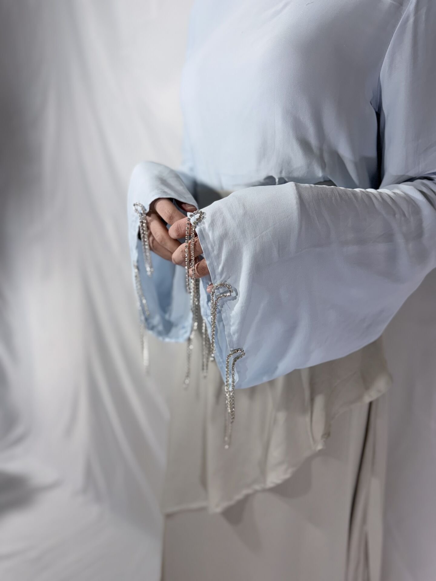 Taşlı Mavi Gömlek